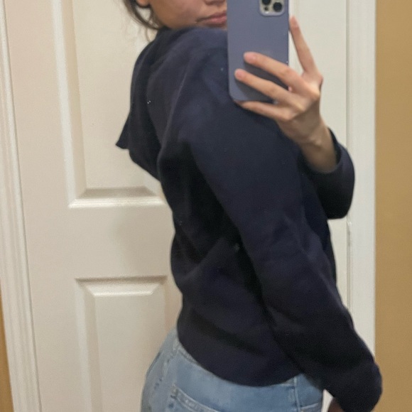 Roots Zip up sweater💙 - Picture 3 of 4